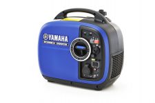 2014-Yamaha-EF2000IS-EU-Blue-Studio-001.jpg