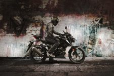 gsx-s125al8_action_3.jpg