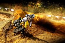 rm-z250l7_action_6.jpg