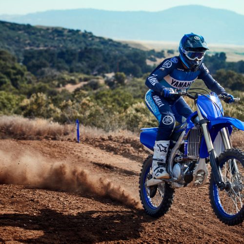 2021-Yamaha-YZ250F-EU-Icon_Blue-Action-001-03