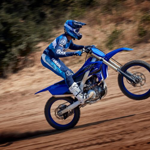 2021-Yamaha-YZ250F-EU-Icon_Blue-Action-004-03