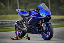 2022-Yamaha-YZF-R320-EU-Icon_Blue-Static-002-03_Thumbnail