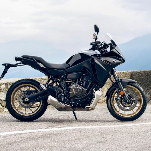 2023-Yamaha-MT07TR-EU-Midnight_Black-Static-003-03