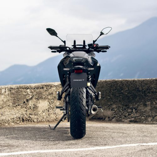 2023-Yamaha-MT07TR-EU-Midnight_Black-Static-004-03