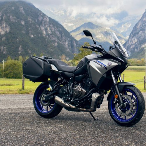 2023-Yamaha-MT07TRGT-EU-Icon_Performance-Static-001-03