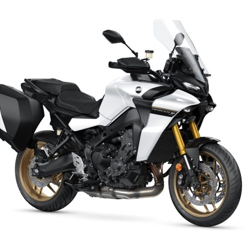 2023-Yamaha-MT09TRGT-EU-Pure_White-Studio-001-03