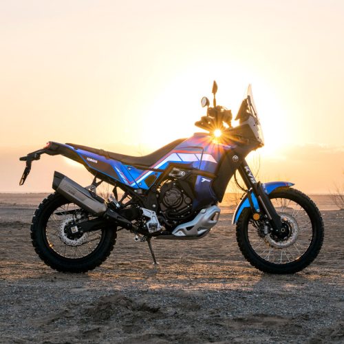 2023-Yamaha-XTZ700DSP-EU-Trophy_Blue-Static-004-03