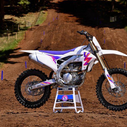 2024-Yamaha-YZ250FSV-EU-Anniversary_White-Static-007-03