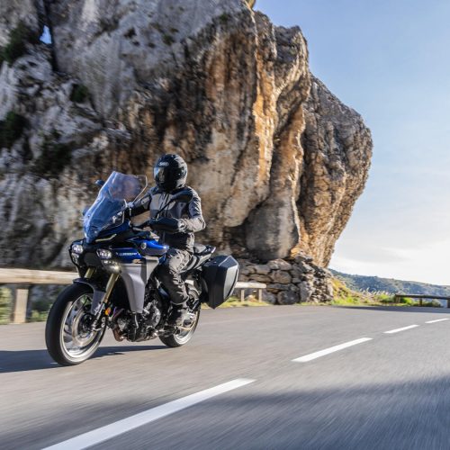 2025 Yamaha MT09ATRDXCS EU Cobalt Blue Action 003 03