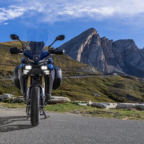 2025 Yamaha MT09ATRDXCS EU Cobalt Blue Static 004 03
