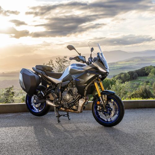 2025-Yamaha-MT07TRGT-EU-Icon_Performance-Static-001-03