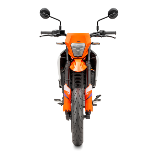 PHO_BIKE_90_VO_Supermoto-KTM-2025-125-smc-r-orange-front-view_#SALL_#AEPI_#V1