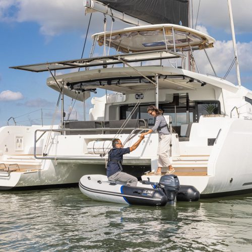 2025-Yamaha-YAM270TAF-EU-Arctic_Grey-Action-002-03