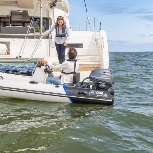 2025-Yamaha-YAM350TAF-EU-Arctic_Grey-Action-004-03