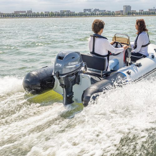 2025-Yamaha-YAM350TAF-EU-Arctic_Grey-Action-005-03