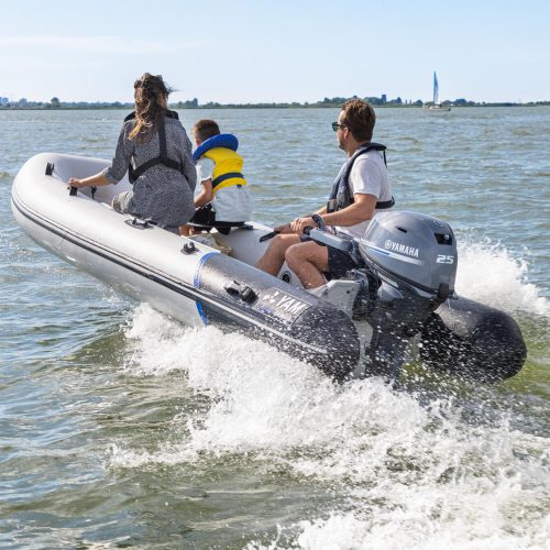 2025-Yamaha-YAM350TAF-EU-Arctic_Grey-Action-010-03