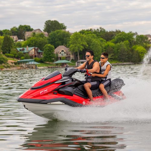 2026-Yamaha-FX-HO-CR-EU-Torch_Red___White-Action-002-03