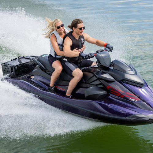 2026-Yamaha-GPHO-EU-Nightshade-Action-001-03