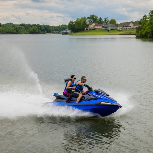 2026-Yamaha-VXLTDHO-EU-Azure_Blue-Action-005-03