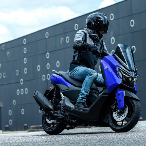 2026-Yamaha-G125YM-EU-Icon_Blue-Action-006-03