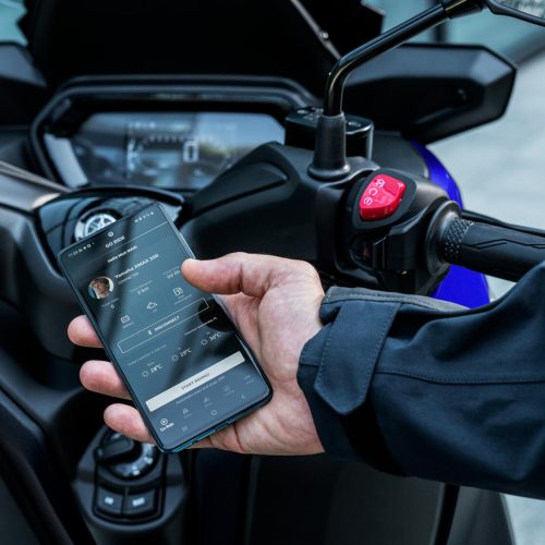 2026-Yamaha-XMAX300A-EU-NA-Detail-002-03