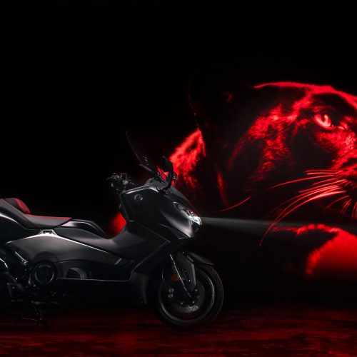 2026-Yamaha-XP500ASV-EU-Black_MAX_-Static-001-03