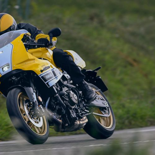 2026-Yamaha-XS850GP-EU-Legend_Yellow-Action-001-03