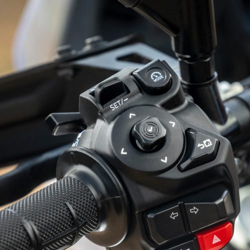 2026-Yamaha-XTZ700D-EU-NA-Detail-007-03