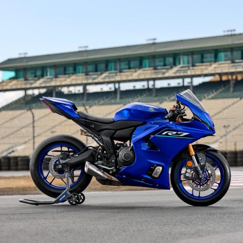 2026-Yamaha-YZF700R7-EU-Icon_Blue-Static-001-03 — kopia