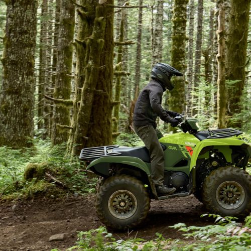 2026-Yamaha-YFM700FWAD-EU-Tactical_Green___Acid_Green-Action-004-03