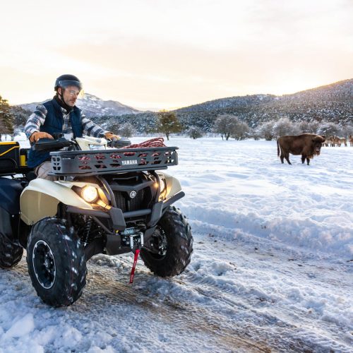 2026-Yamaha-YFM700FWBD-S-EU-Desert_Tan_Midnight_Blue-Action-001-03