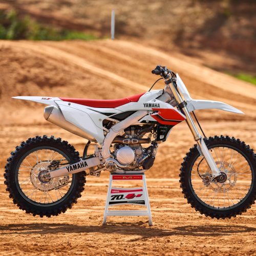 2026-Yamaha-YZ250FSV-EU-Anniversary_White-Static-002-03
