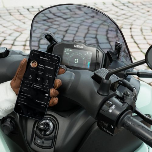 2025-Yamaha-LMW125AYM-EU-NA-Detail-003-03