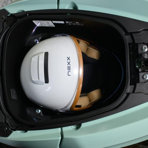 2025-Yamaha-LMW125AYM-EU-NA-Detail-010-03
