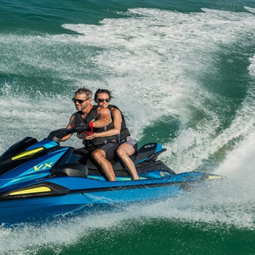 2027-Yamaha-VXLTDHO-EU-Lagoon_Blue-Action-002-03