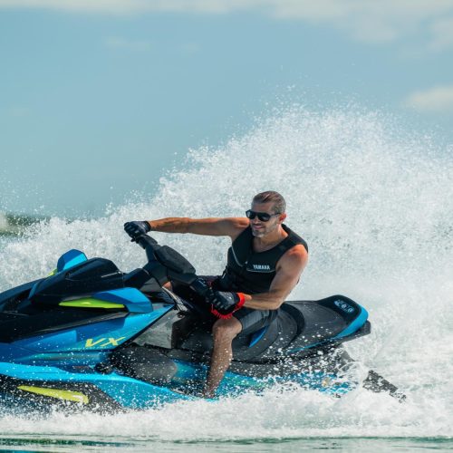 2027-Yamaha-VXLTDHO-EU-Lagoon_Blue-Action-006-03